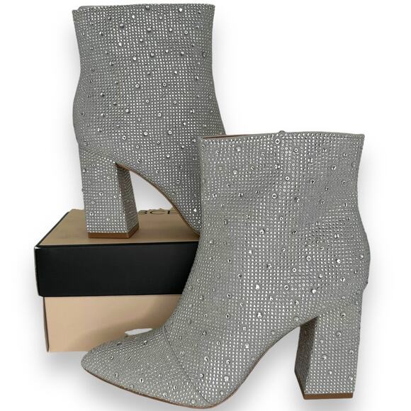 NEW BCBGeneration Silver Booties SZ 8 Rhinestone Metallic Pointy Toe Ankle Boot - Picture 1 of 11